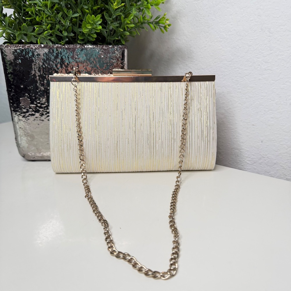 Nina Aneka Clutch Bag Womens Cream Gold Ribbed Metallic Evening Wedding Glam OS